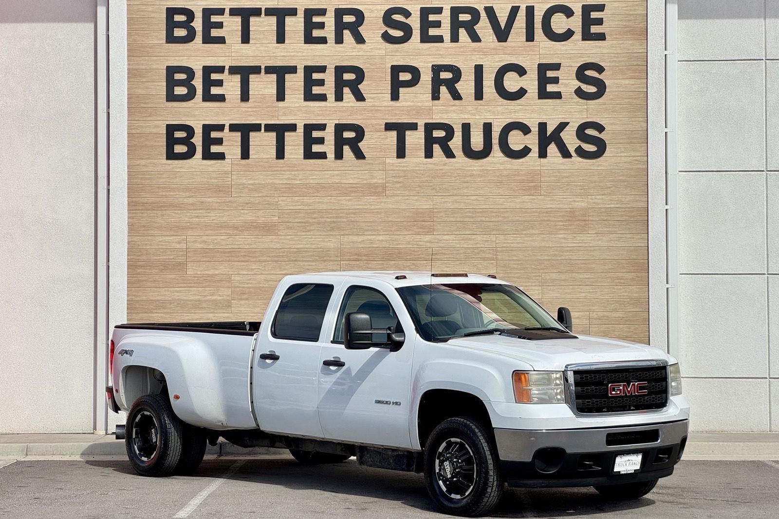 Summit White 2014 GMC Sierra 3500HD Work Truck Crew Cab 4WD Pickup Truck Four-Wheel Drive 6-Speed Automatic