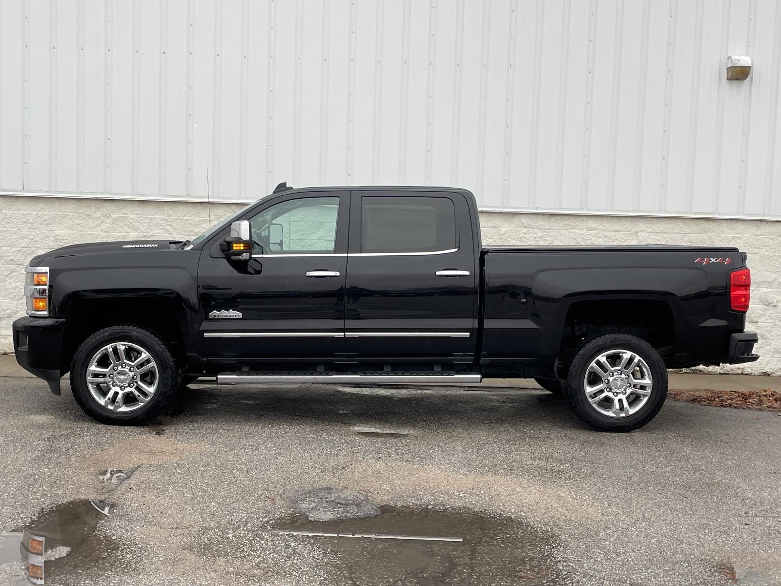 Used 2018 Chevrolet Silverado 2500HD High Country Crew Cab Truck for sale in Lincoln NE