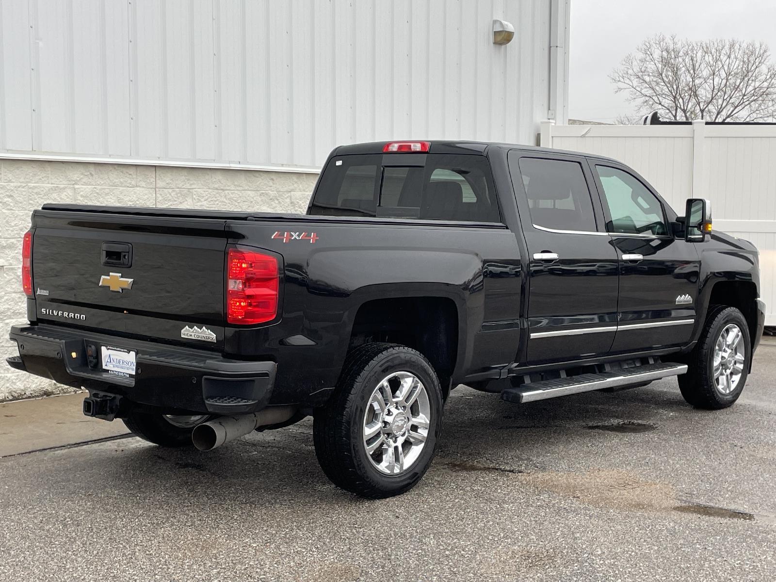 Used 2018 Chevrolet Silverado 2500HD High Country Crew Cab Truck for sale in Lincoln NE