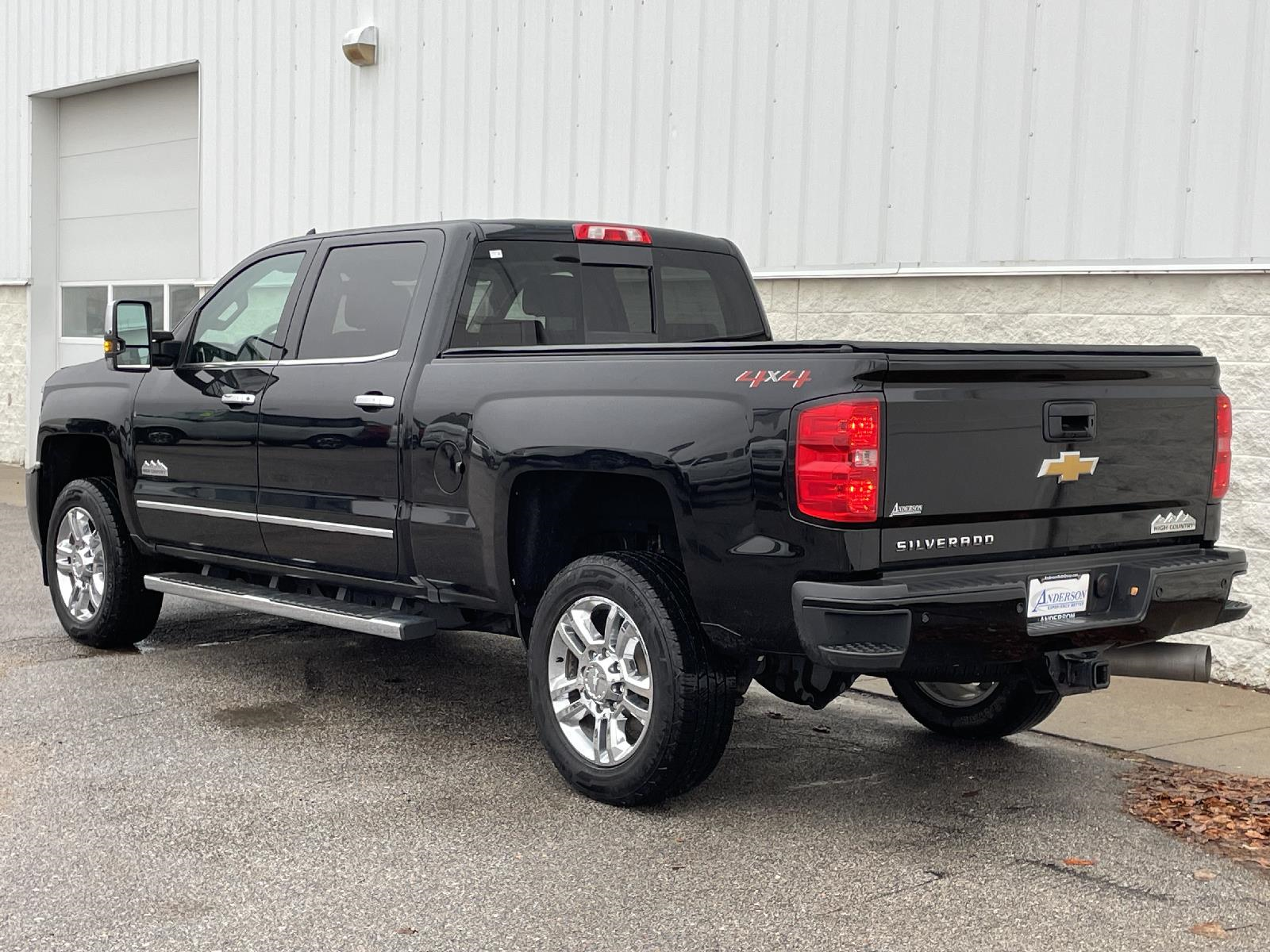 Used 2018 Chevrolet Silverado 2500HD High Country Crew Cab Truck for sale in Lincoln NE