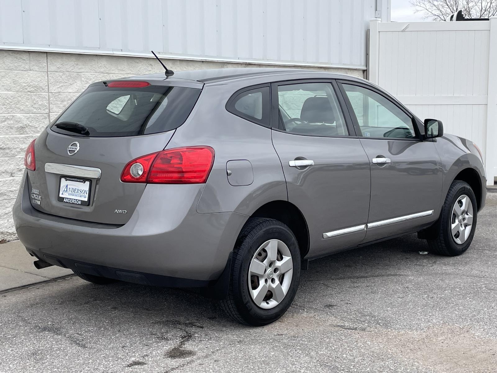 Used 2015 Nissan Rogue Select S SUV for sale in Lincoln NE