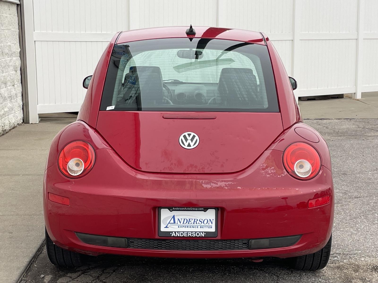 Used 2010 Volkswagen New Beetle Coupe Final Edition Coupe for sale in Lincoln NE