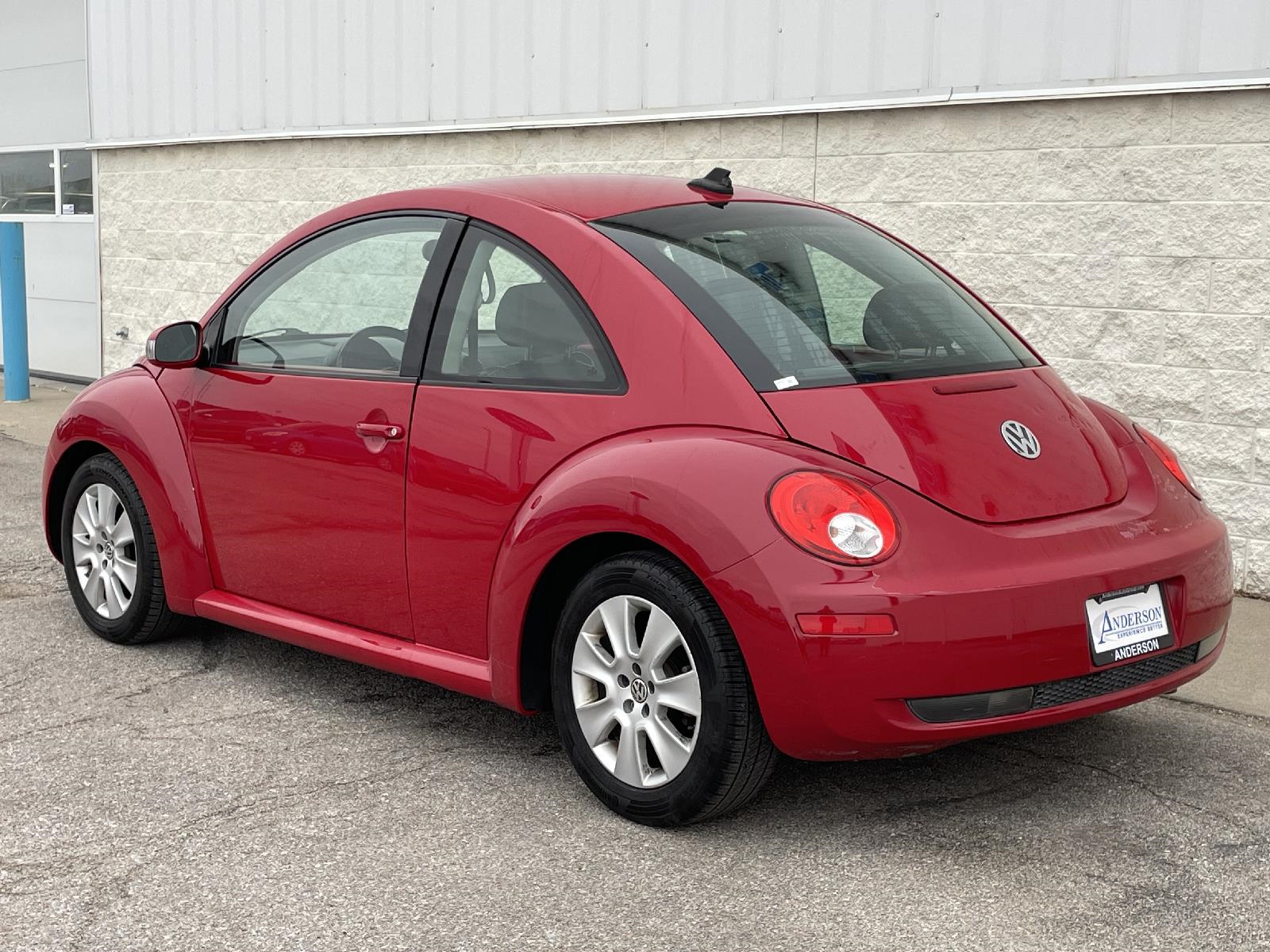 Used 2010 Volkswagen New Beetle Coupe Final Edition Coupe for sale in Lincoln NE