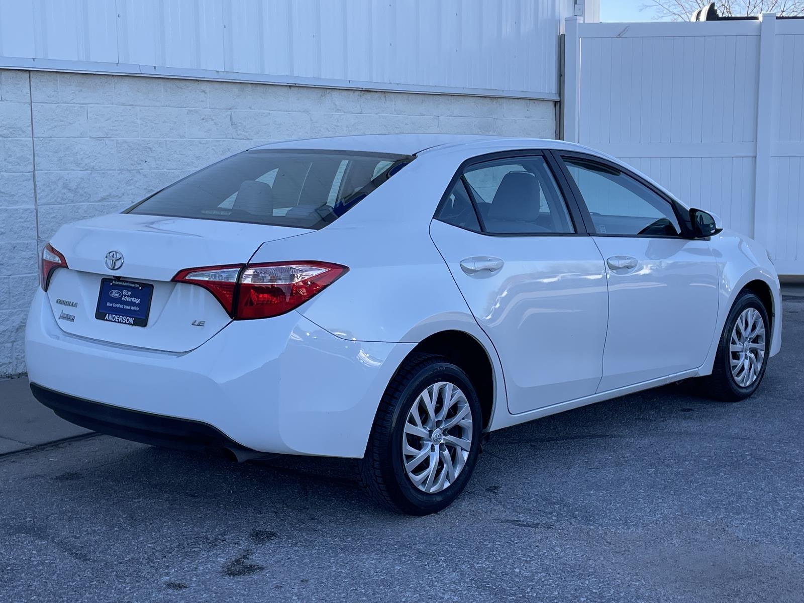 Used 2018 Toyota Corolla LE Sedan for sale in Lincoln NE