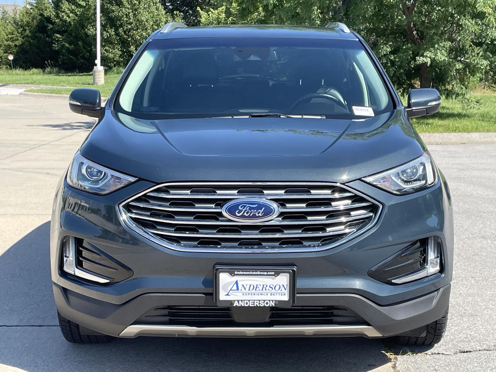 Vehicle photo 4