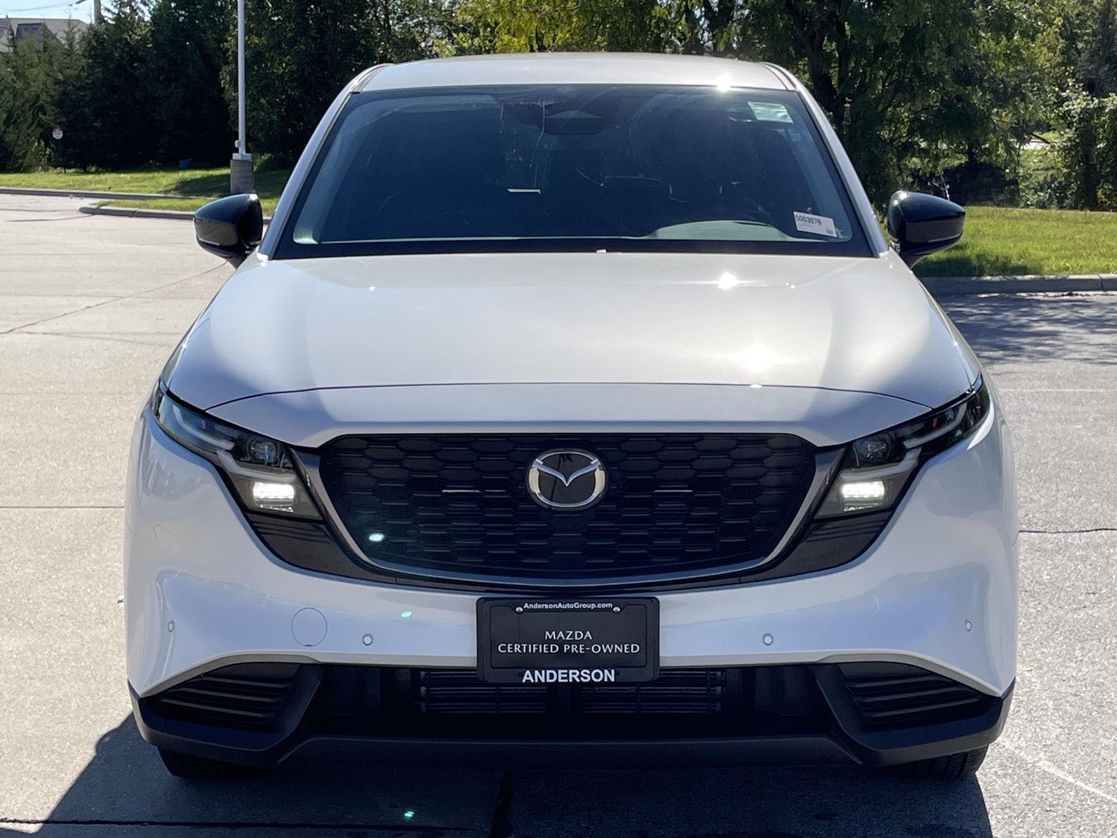 Vehicle photo 4