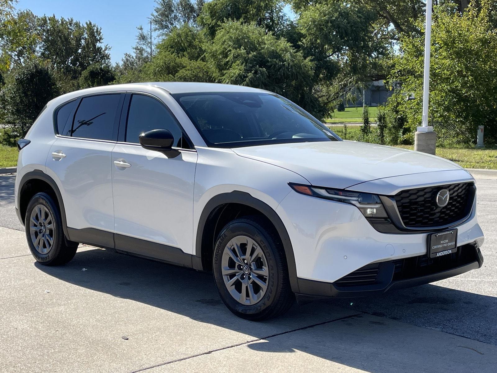 Vehicle photo 5