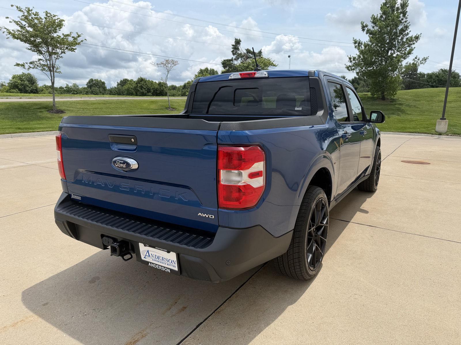 Vehicle photo 5