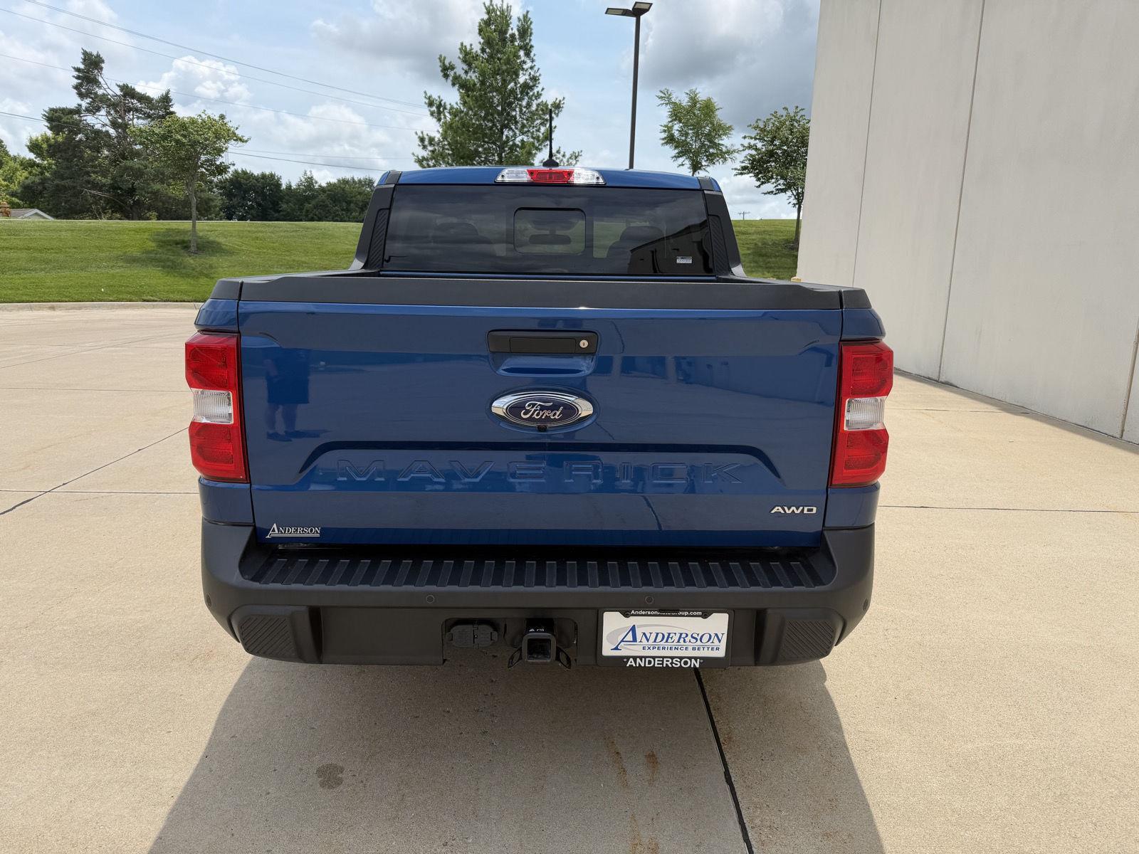 Vehicle photo 6