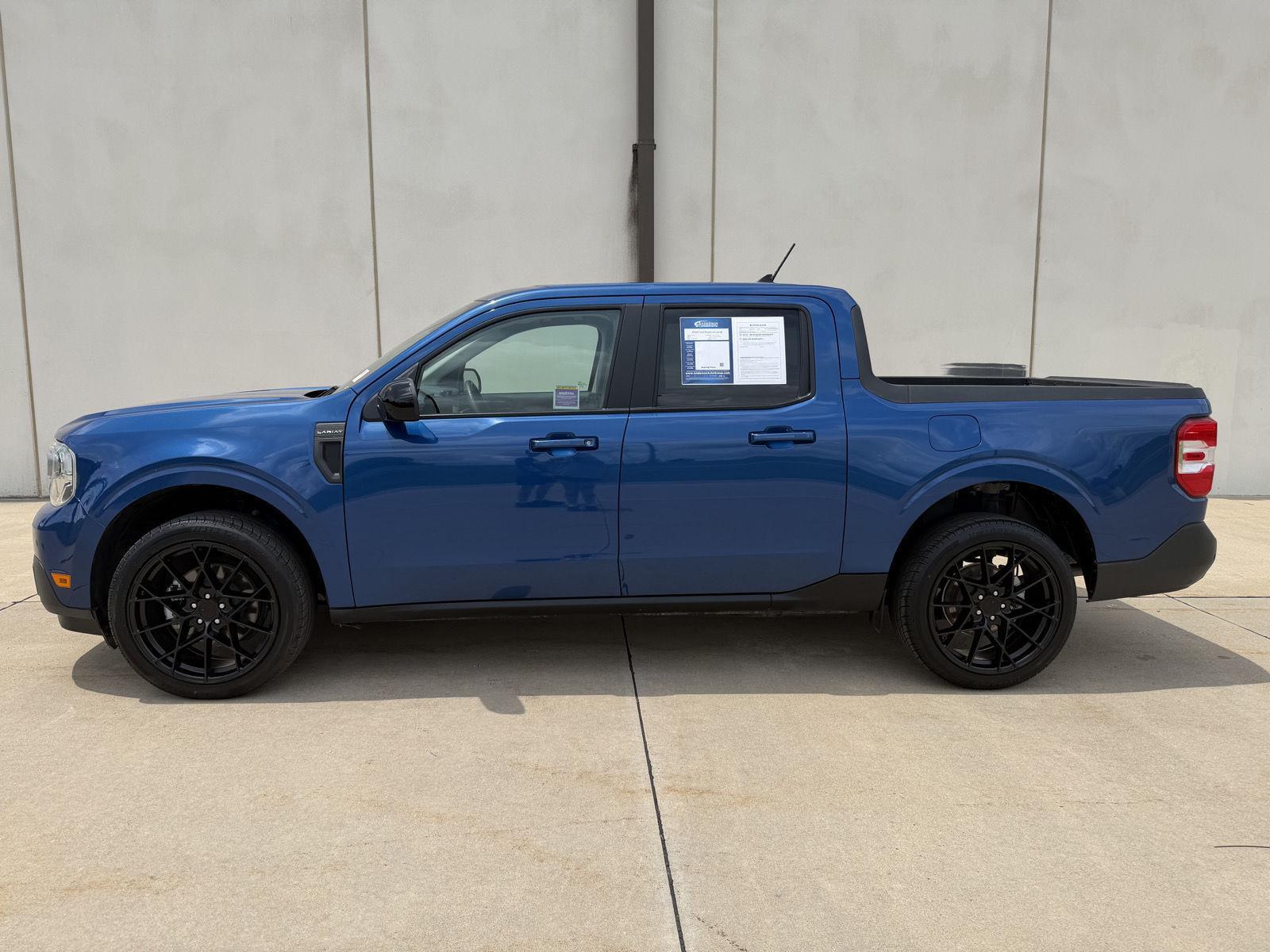 Vehicle photo 8
