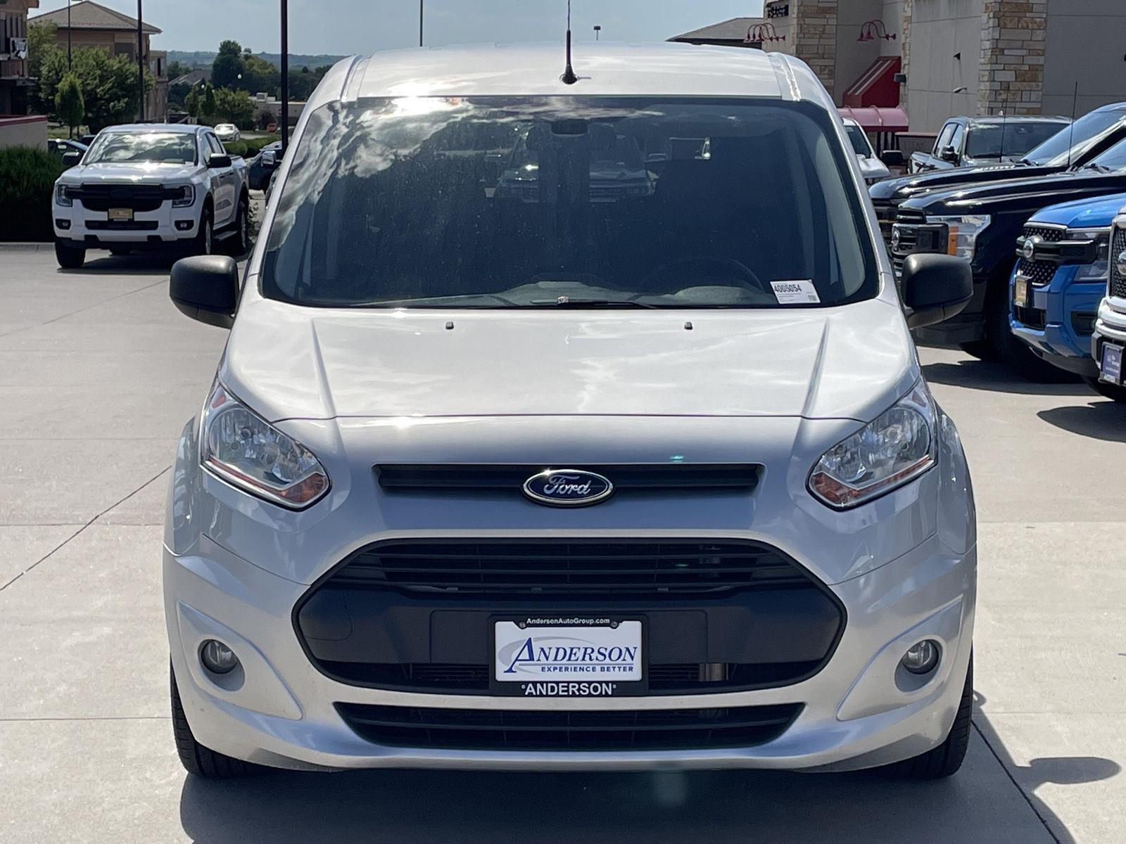 Vehicle photo 4
