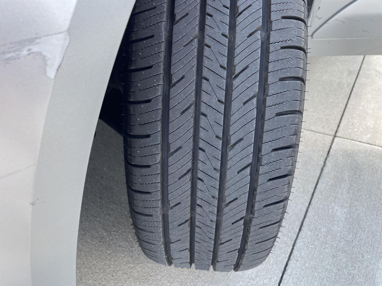 Vehicle photo 11