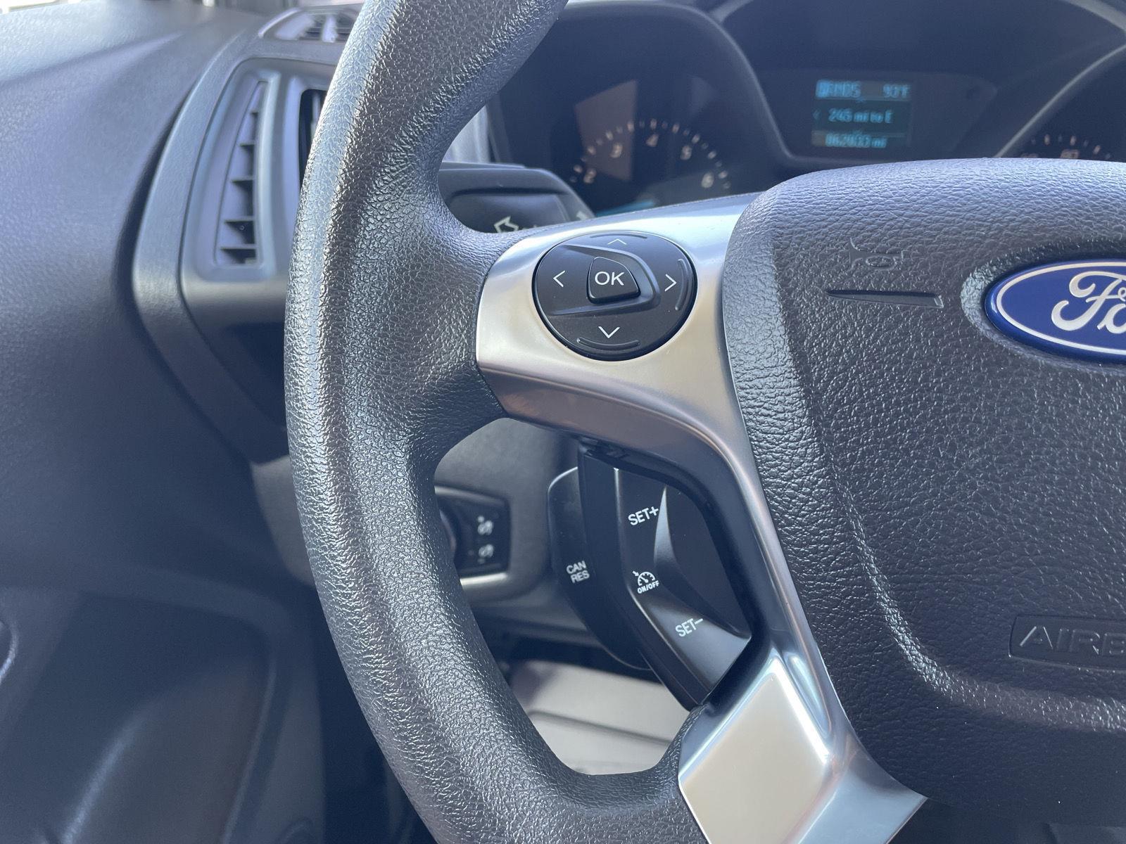 Vehicle photo 13