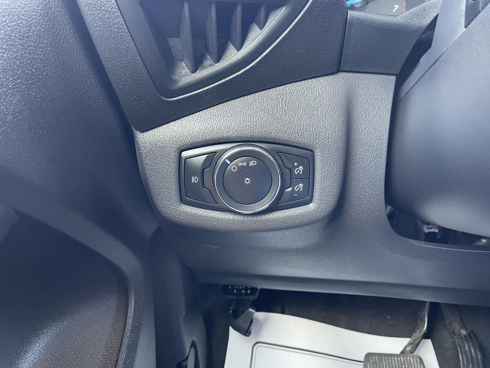 Vehicle photo 15