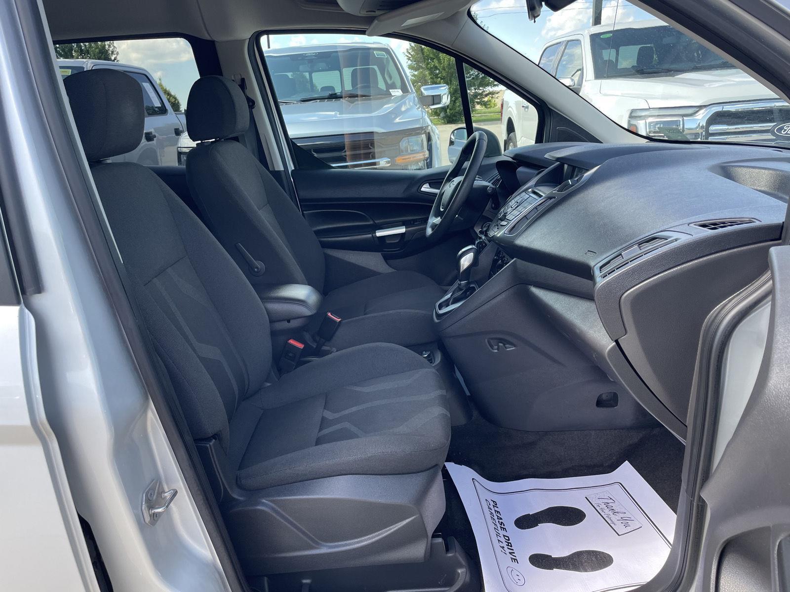 Vehicle photo 18
