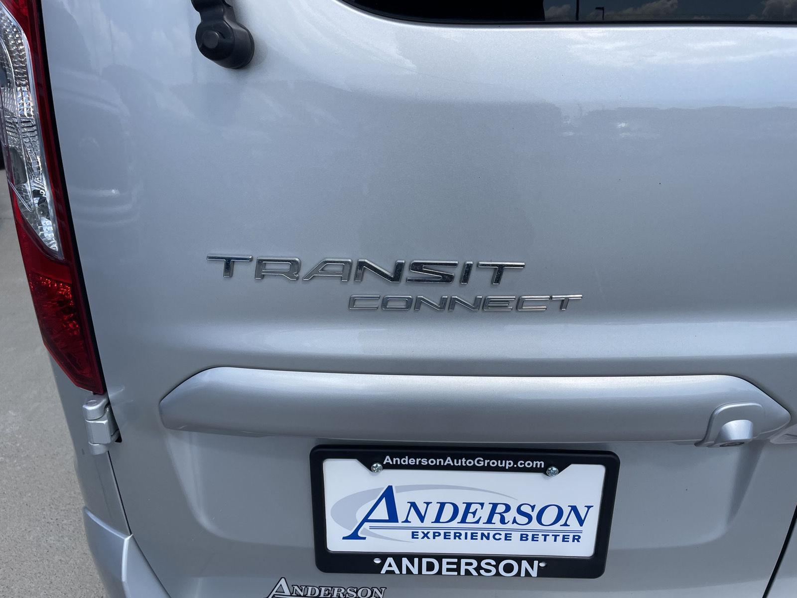 Vehicle photo 33