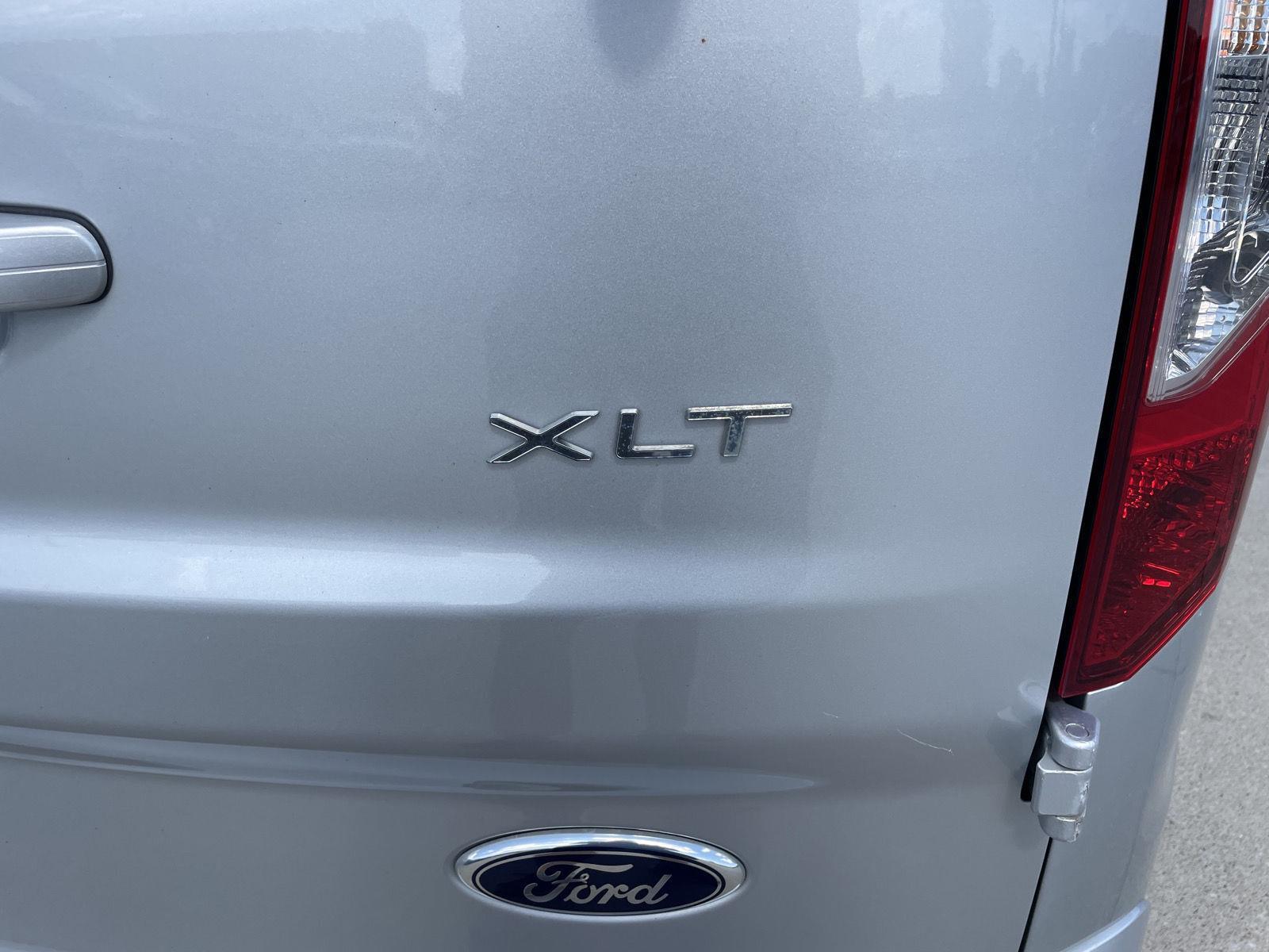 Vehicle photo 34