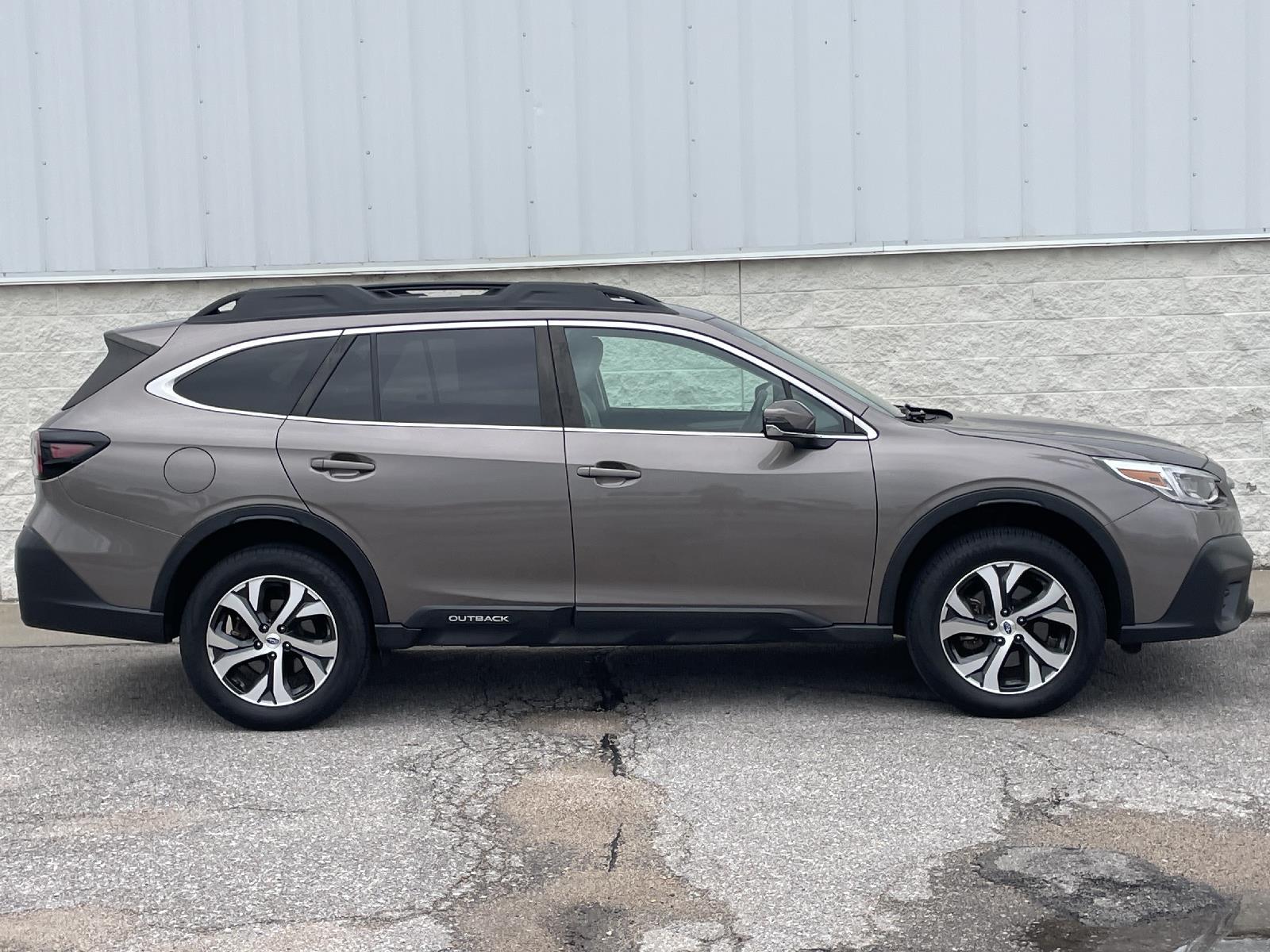 Used 2021 Subaru Outback Limited SUV for sale in Lincoln NE