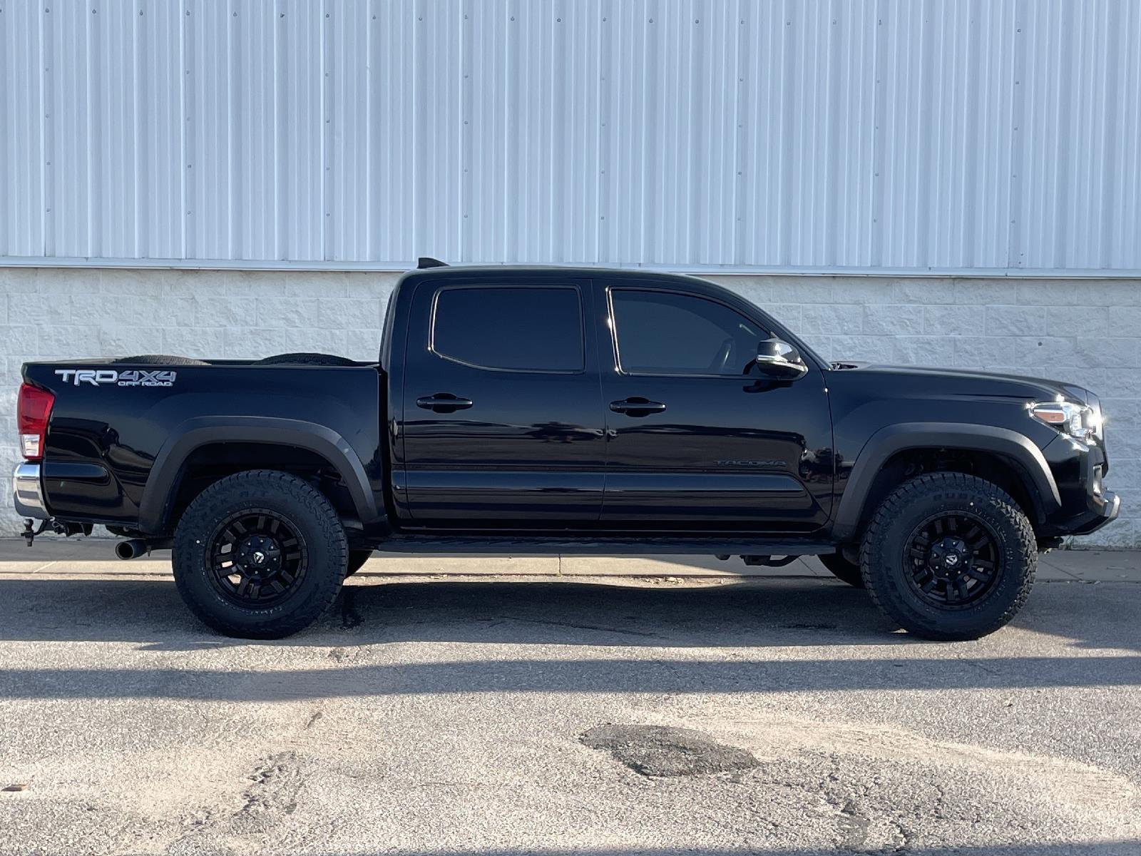 Used 2019 Toyota Tacoma 4WD TRD Off Road Double Cab Truck for sale in Lincoln NE