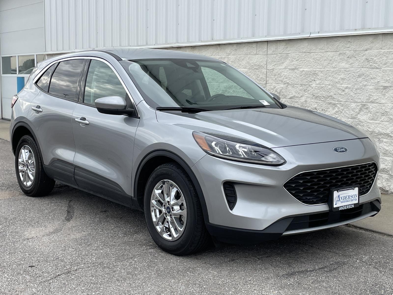 Used 2021 Ford Escape SE Hybrid SUV for sale in Lincoln NE