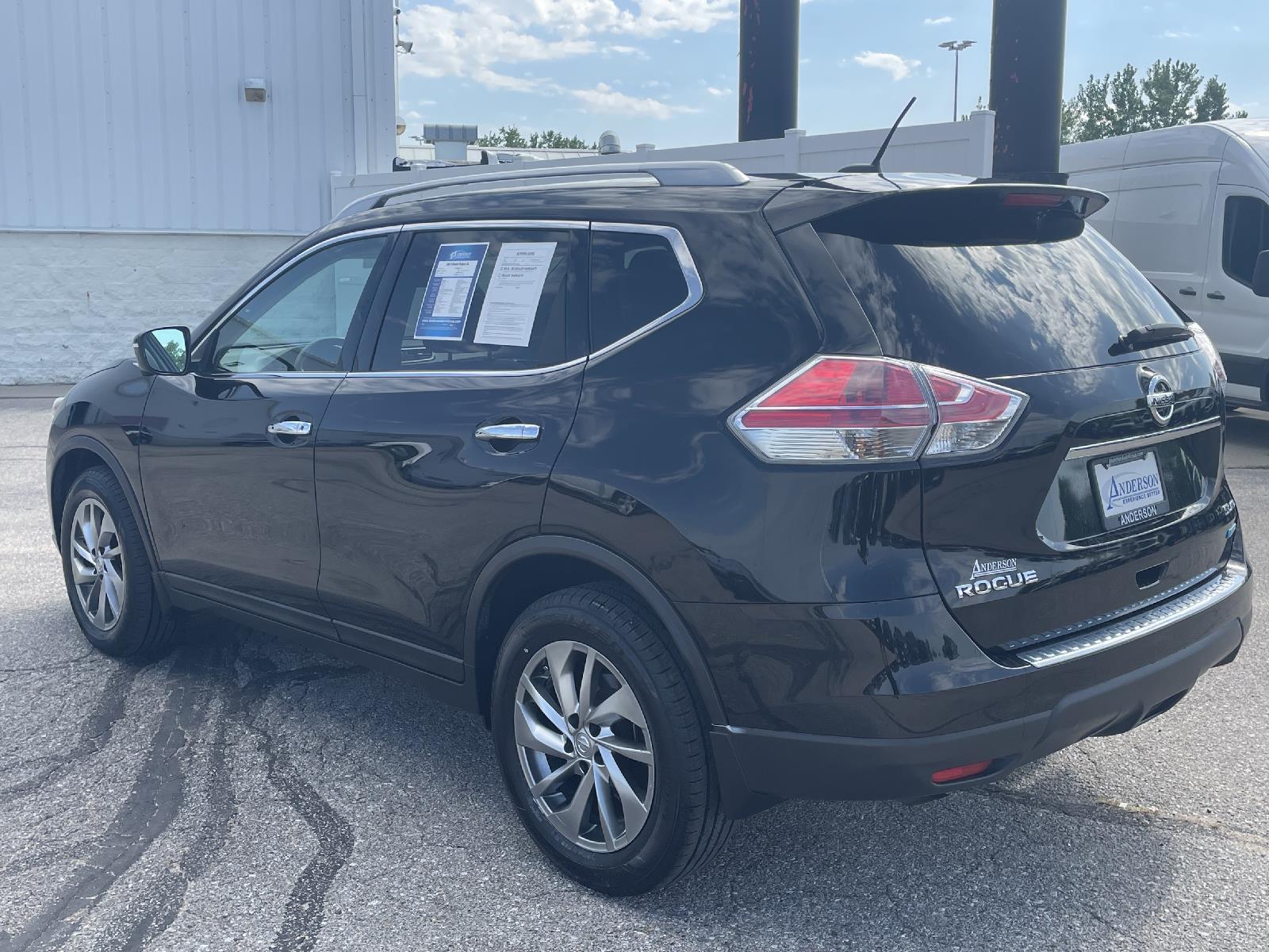 Used 2014 Nissan Rogue SL SUV for sale in Lincoln NE