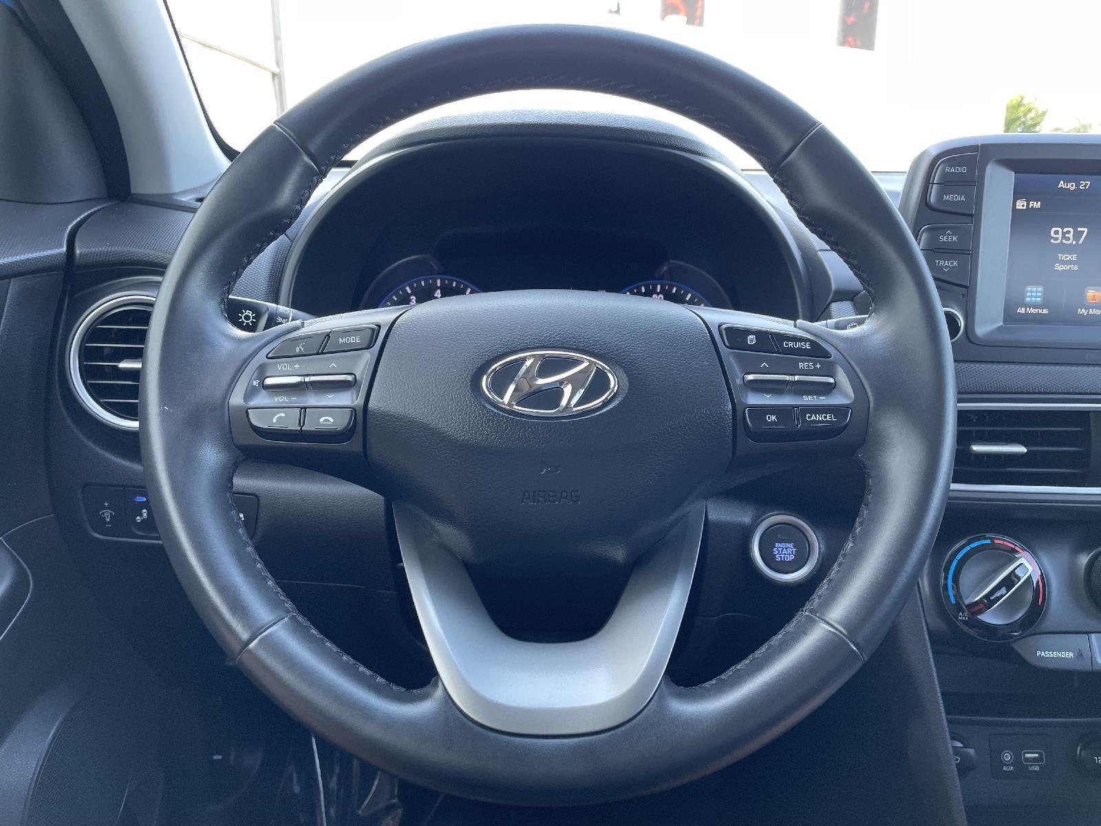 Used 2020 Hyundai Kona SEL SUV for sale in Lincoln NE