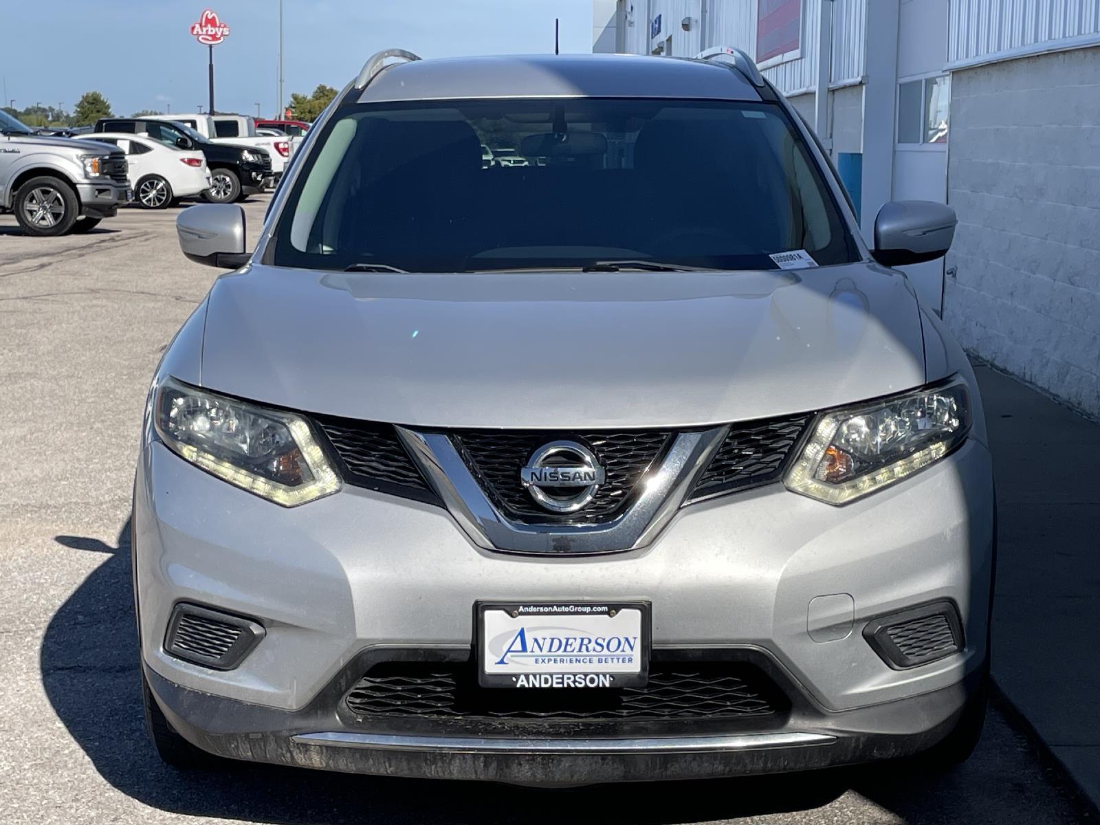 Used 2014 Nissan Rogue SV SUV for sale in Lincoln NE