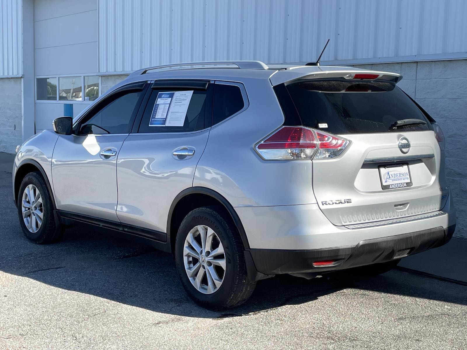 Used 2014 Nissan Rogue SV SUV for sale in Lincoln NE