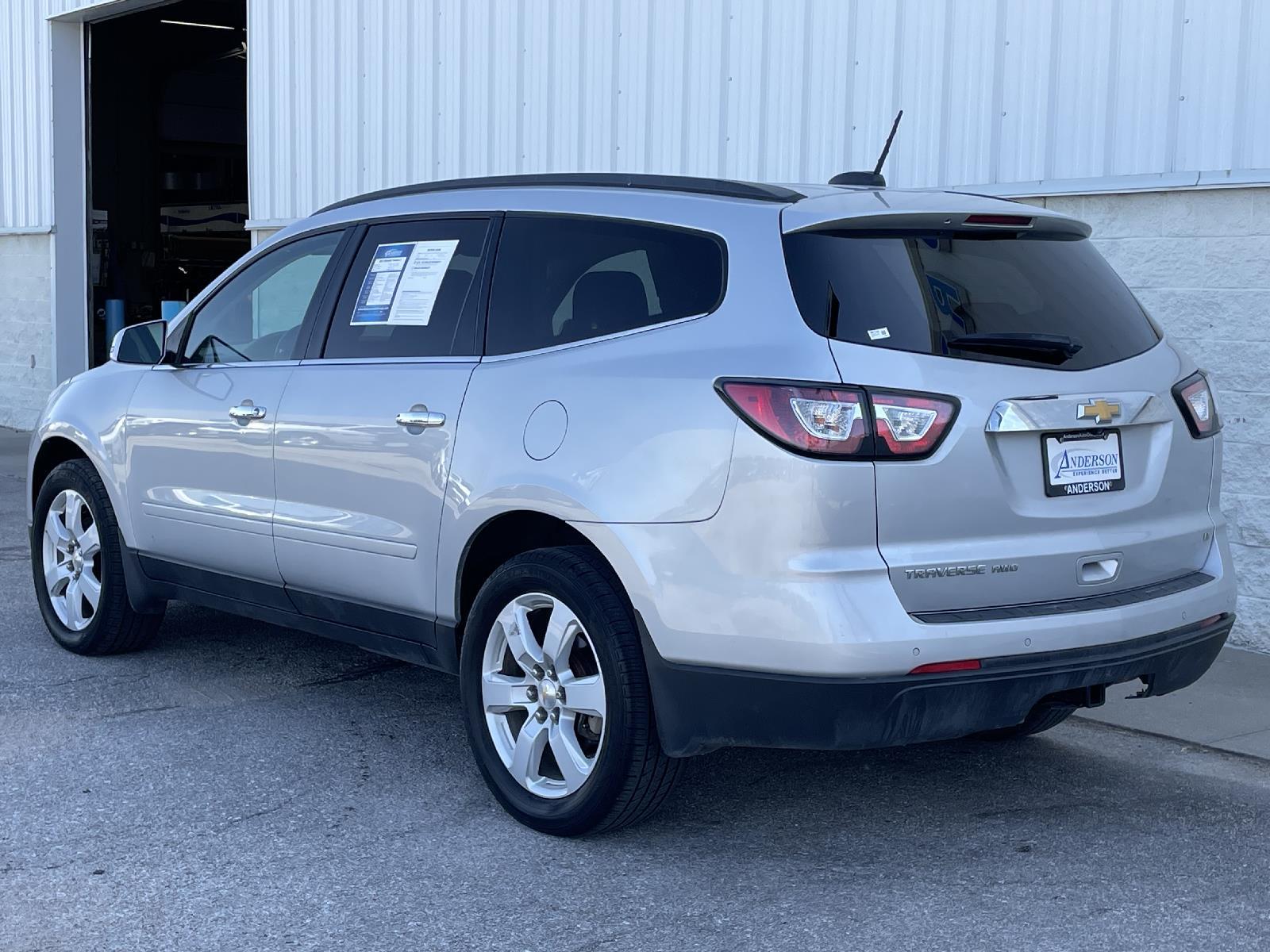 Used 2017 Chevrolet Traverse LT SUV for sale in Lincoln NE