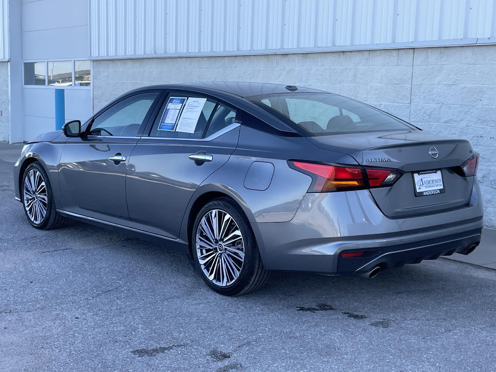 Used 2023 Nissan Altima 2.5 SL Sedan for sale in Lincoln NE