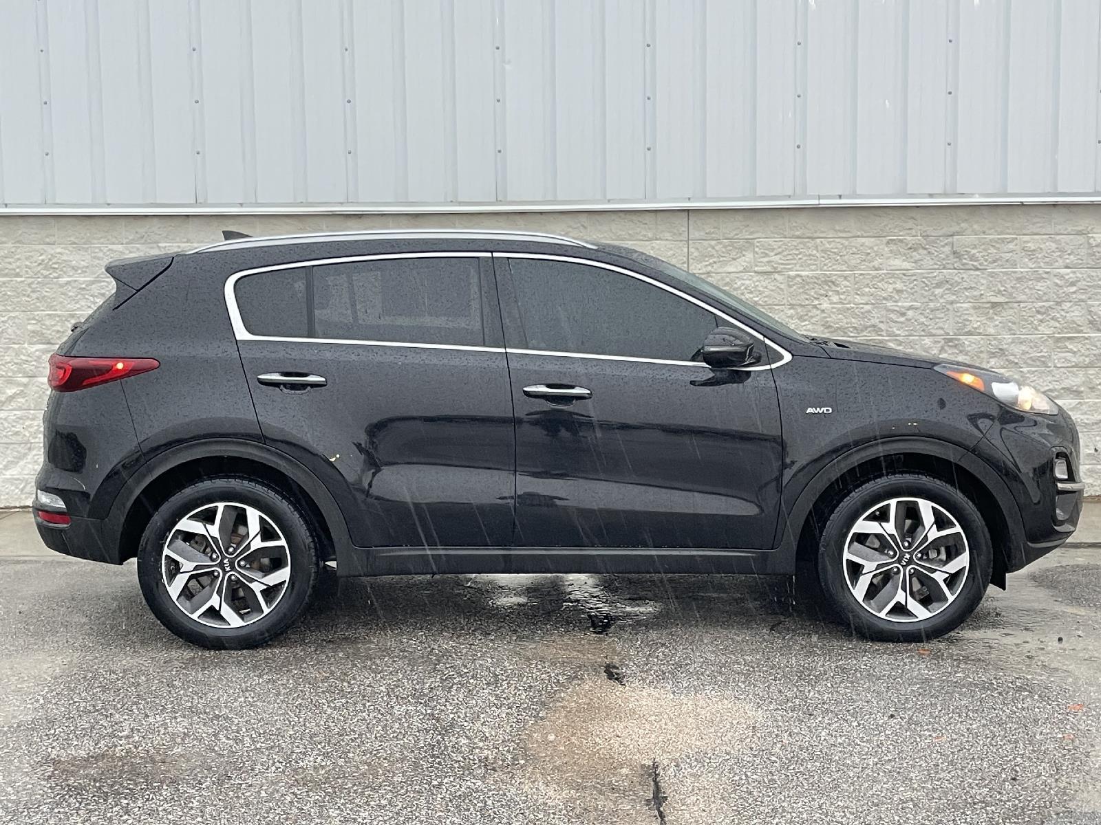 Used 2020 Kia Sportage EX SUV for sale in Lincoln NE