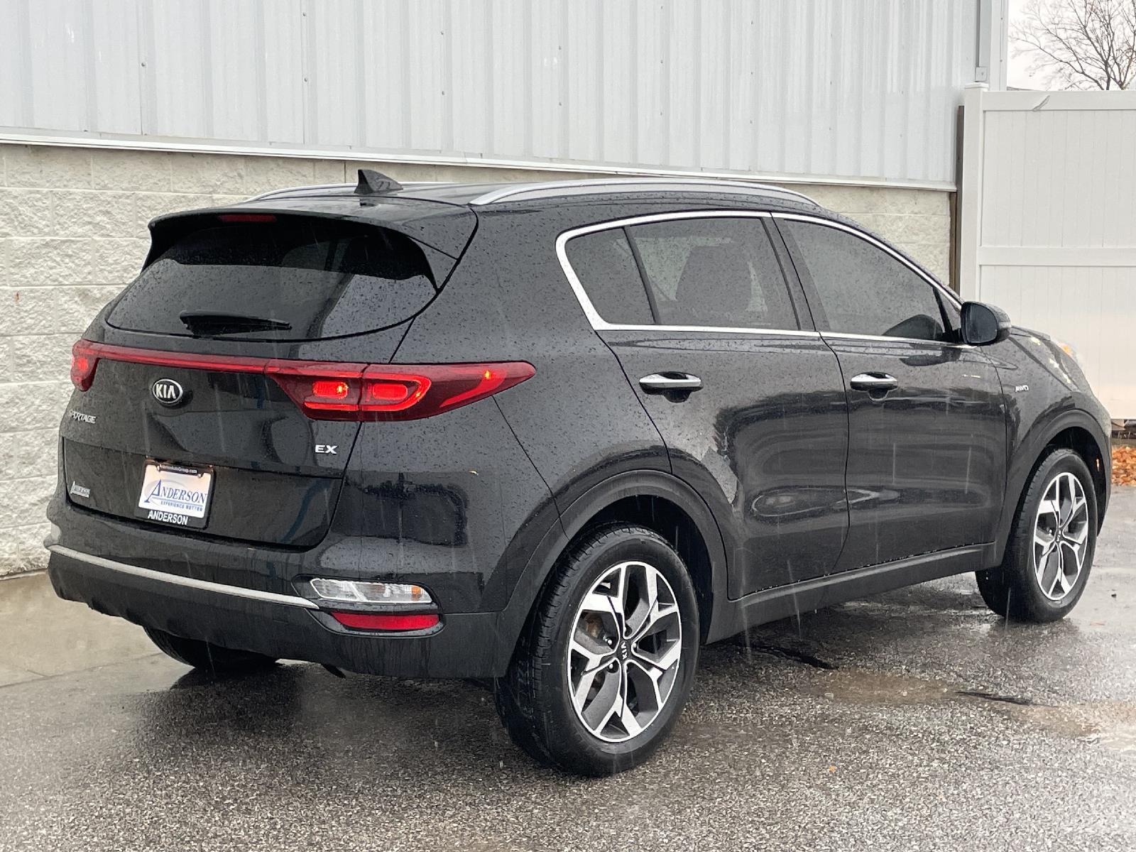 Used 2020 Kia Sportage EX SUV for sale in Lincoln NE