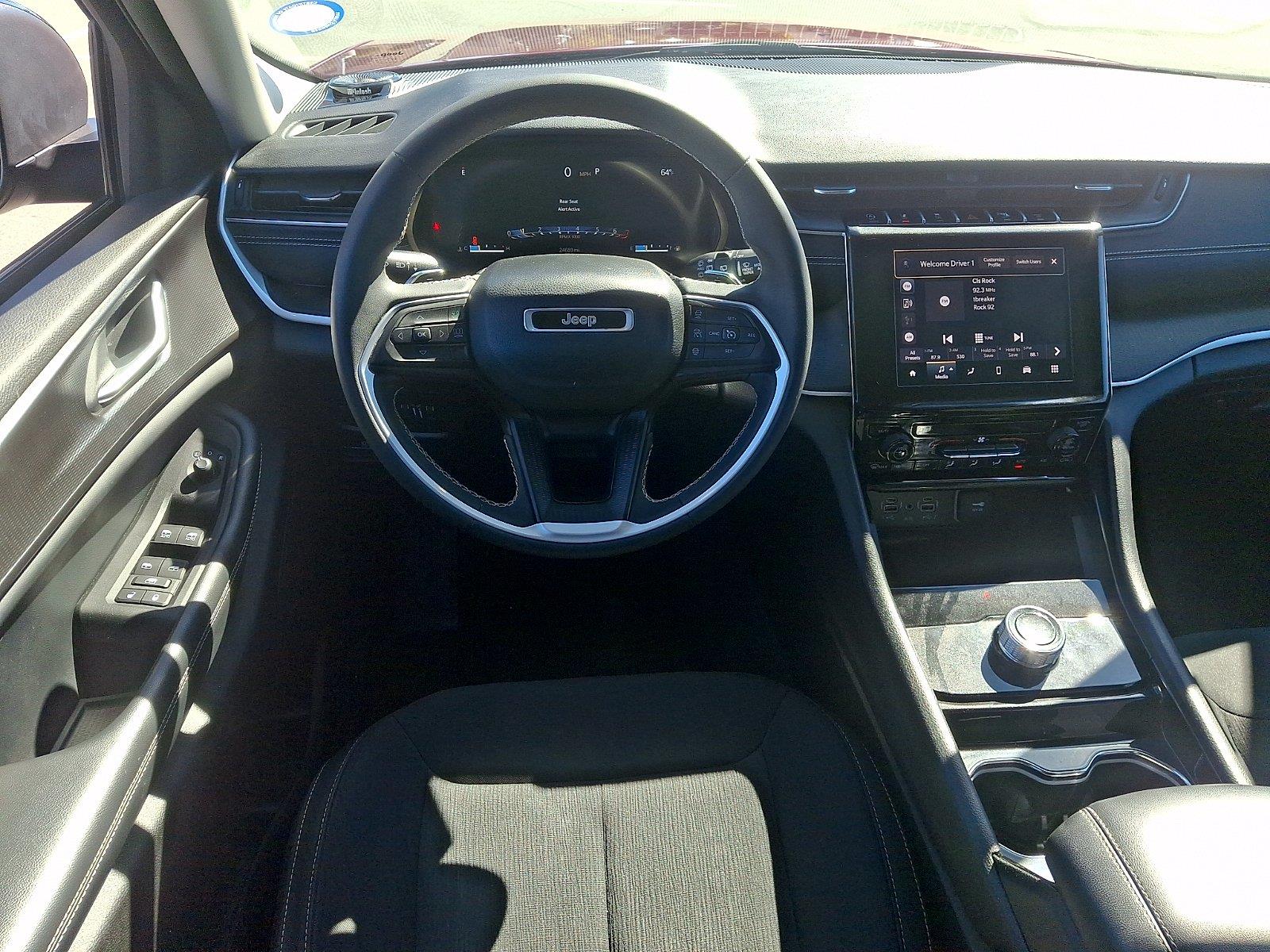 Used 2023 Jeep Grand Cherokee SUV