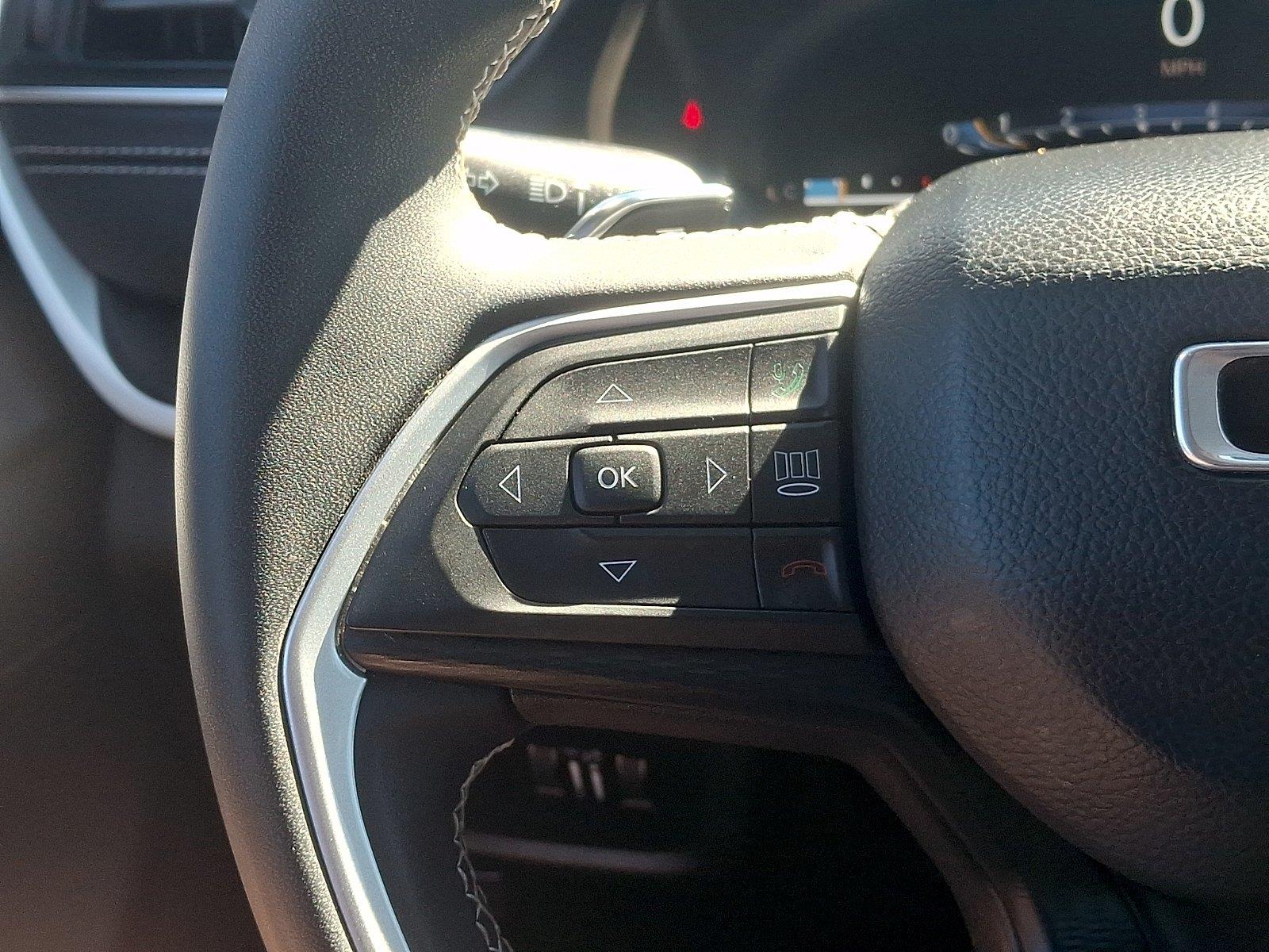 Used 2023 Jeep Grand Cherokee SUV