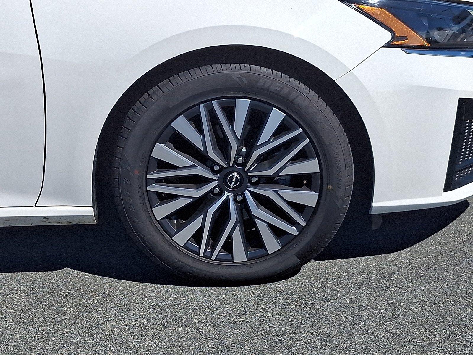 Used 2025 Nissan Altima Sedan