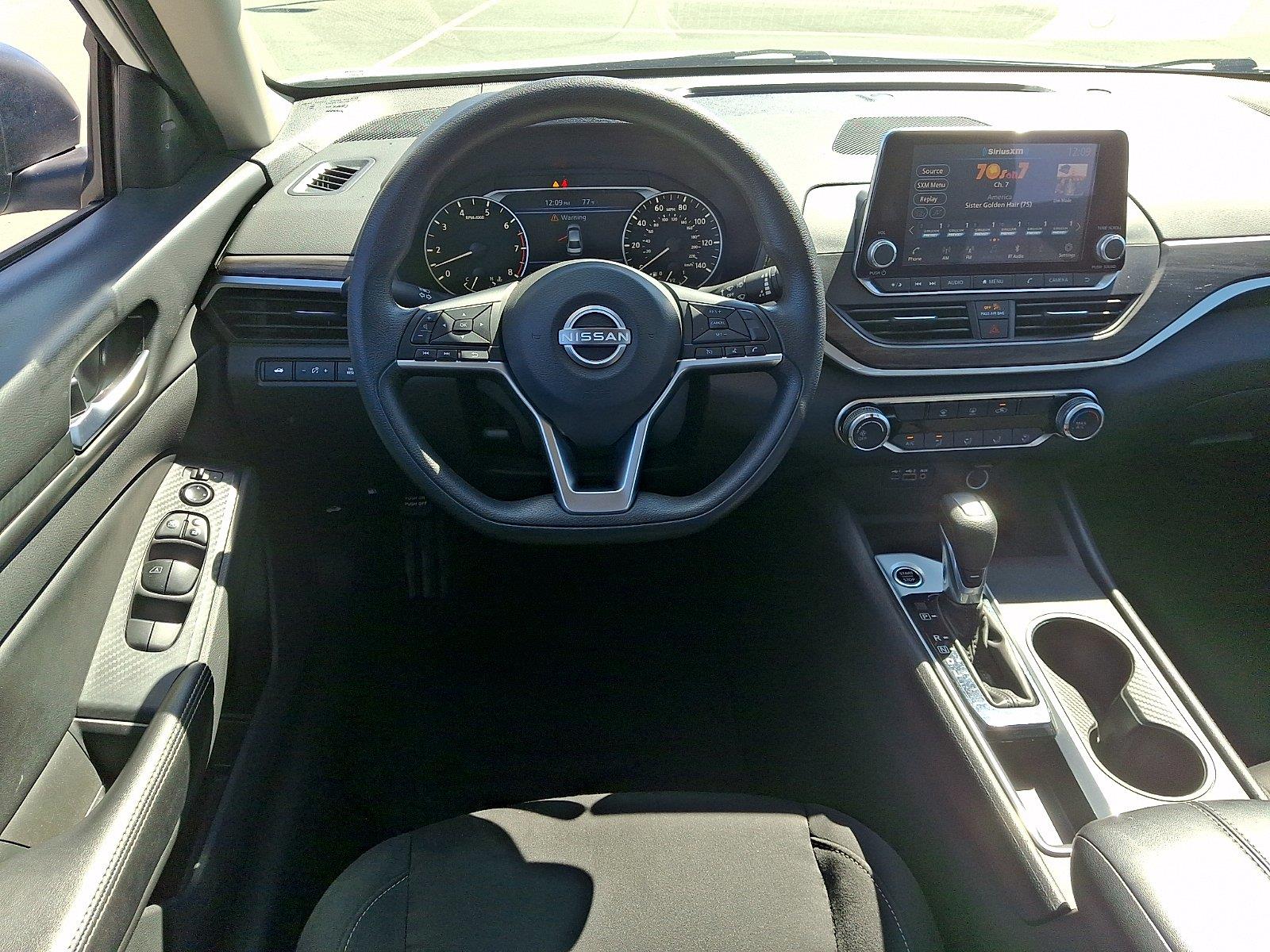 Used 2025 Nissan Altima Sedan