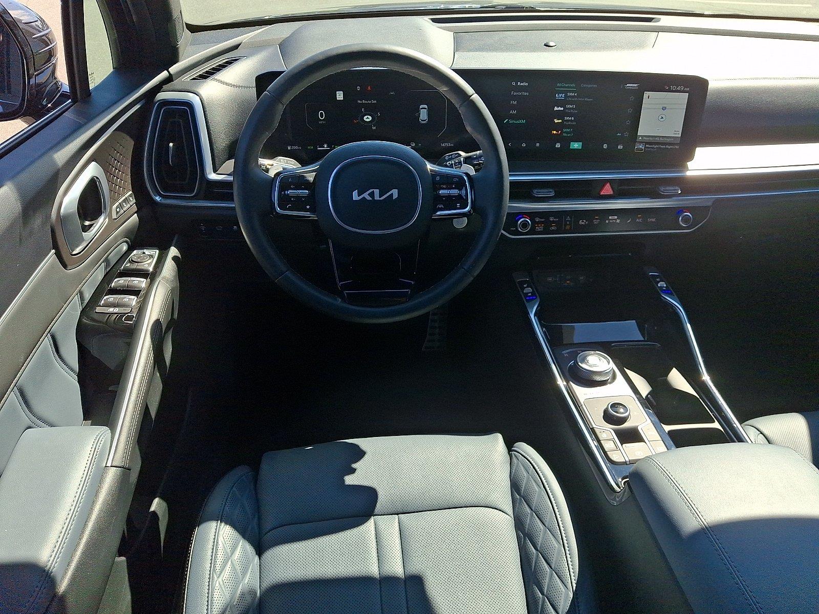 Used 2025 Kia Sorento Hybrid SUV