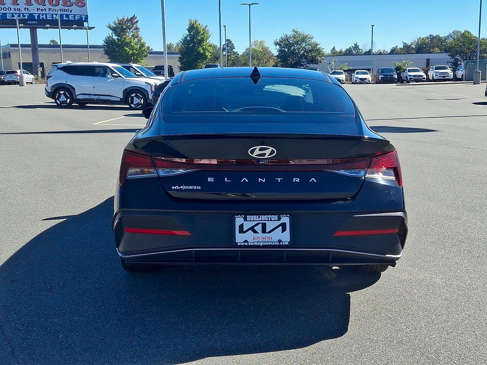 Used 2025 Hyundai Elantra Sedan