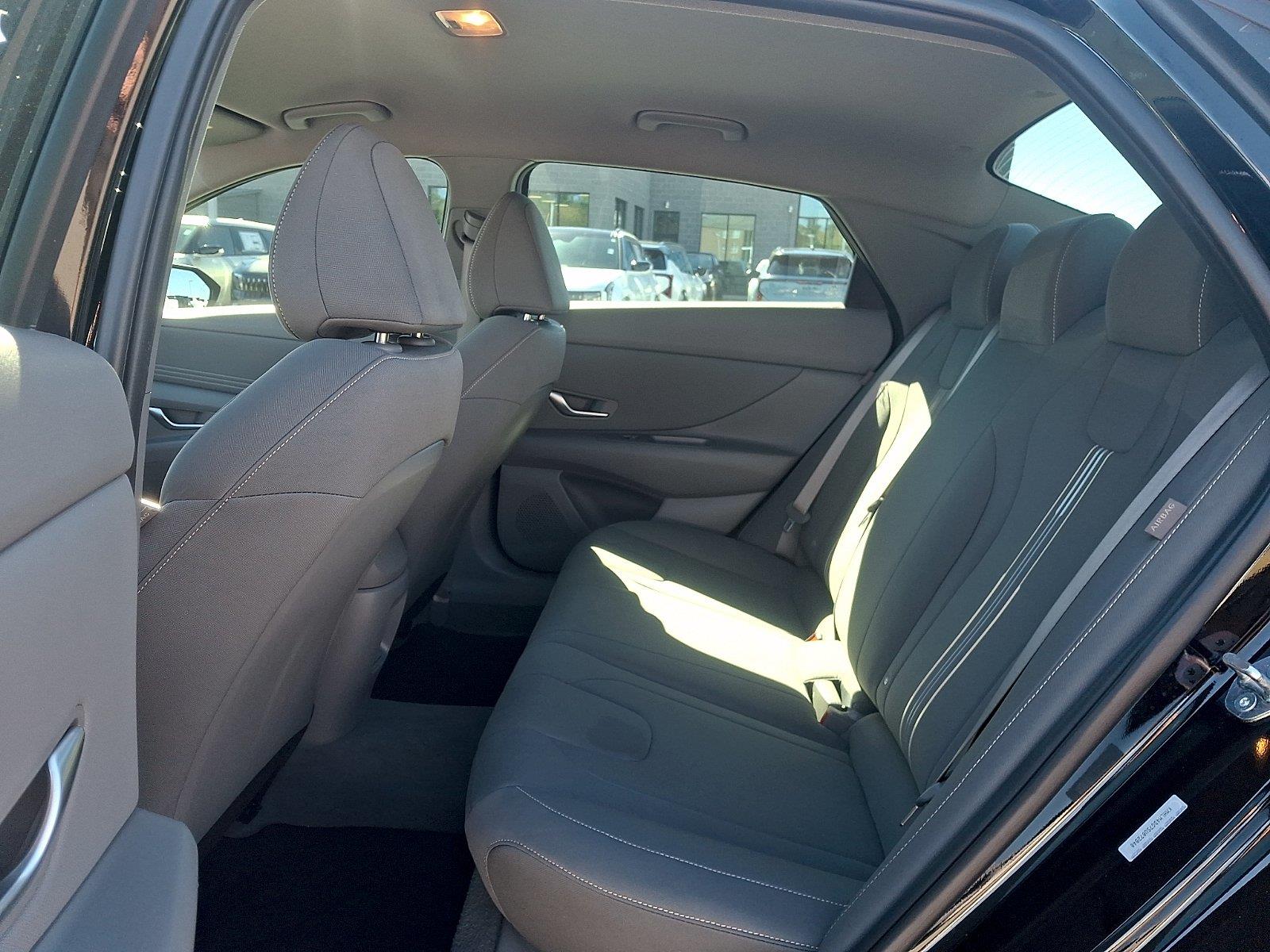 Used 2025 Hyundai Elantra Sedan