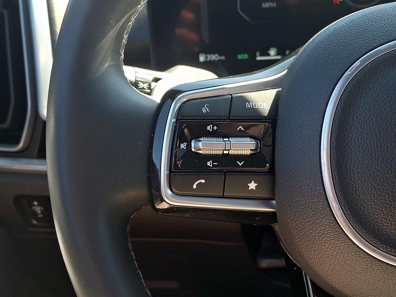 Used 2025 Kia Sorento Hybrid SUV