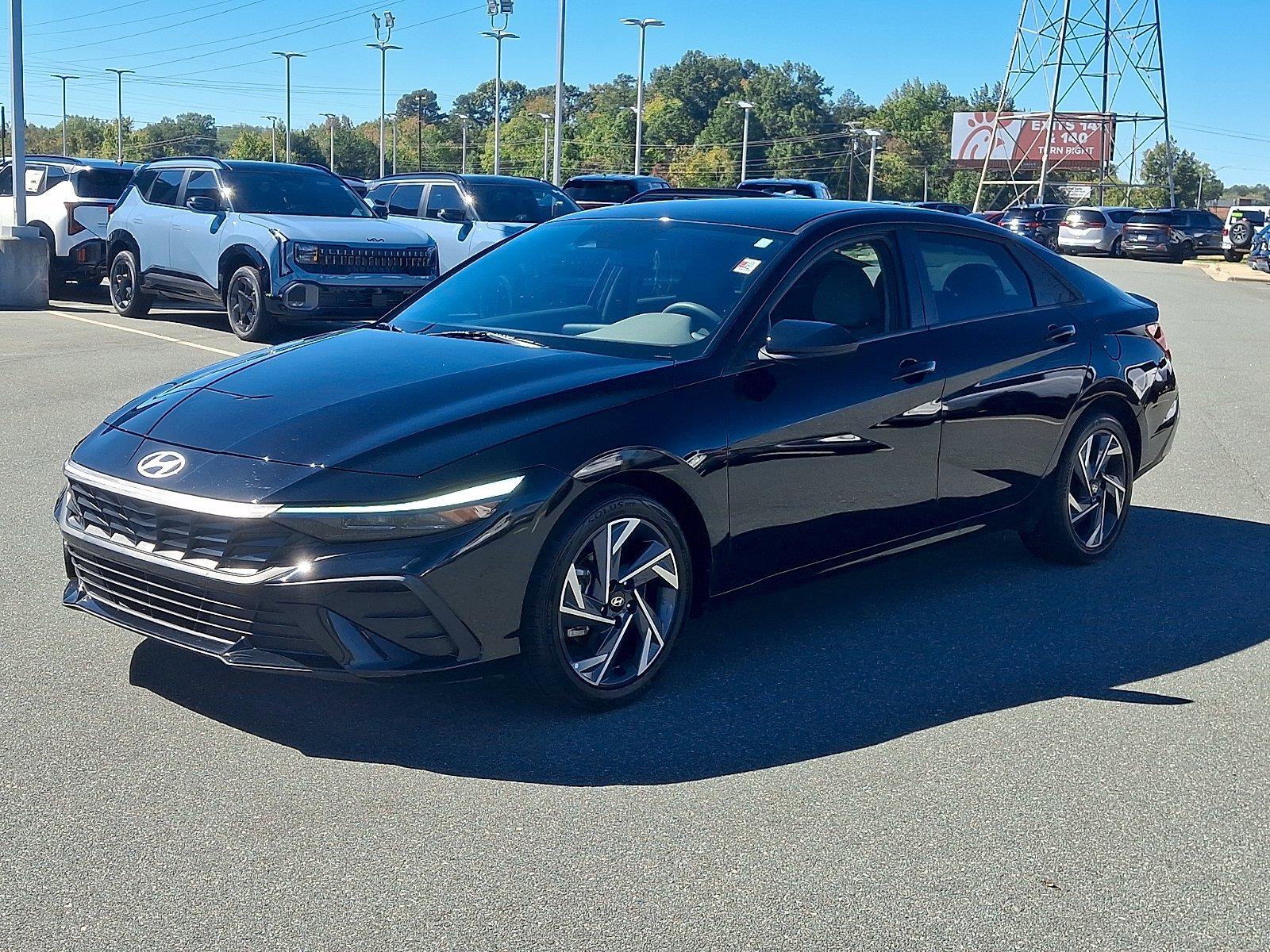 Used 2025 Hyundai Elantra Sedan