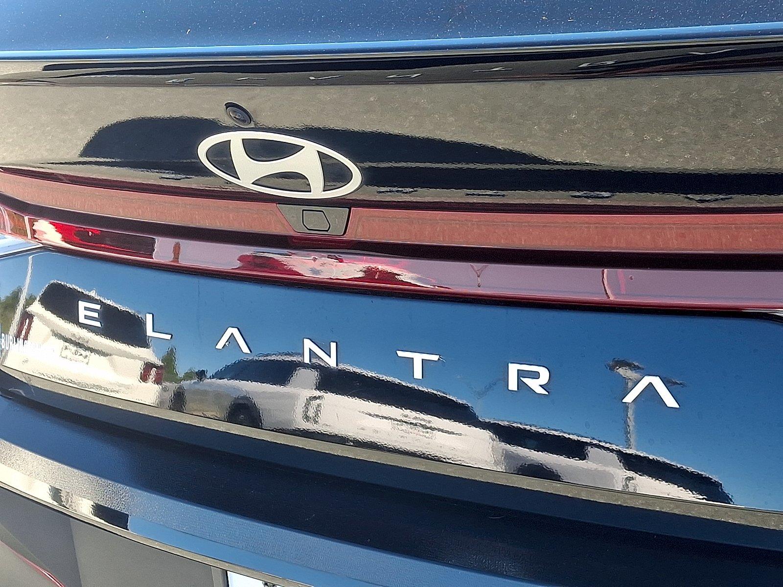 Used 2025 Hyundai Elantra Sedan