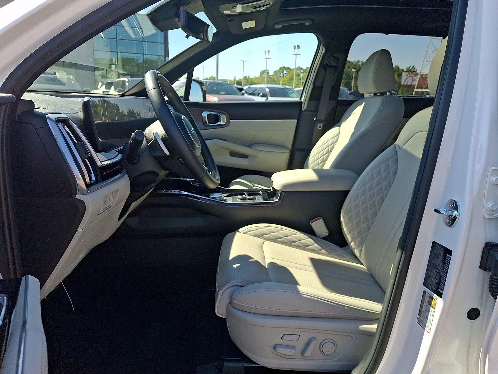 Used 2025 Kia Sorento Hybrid SUV