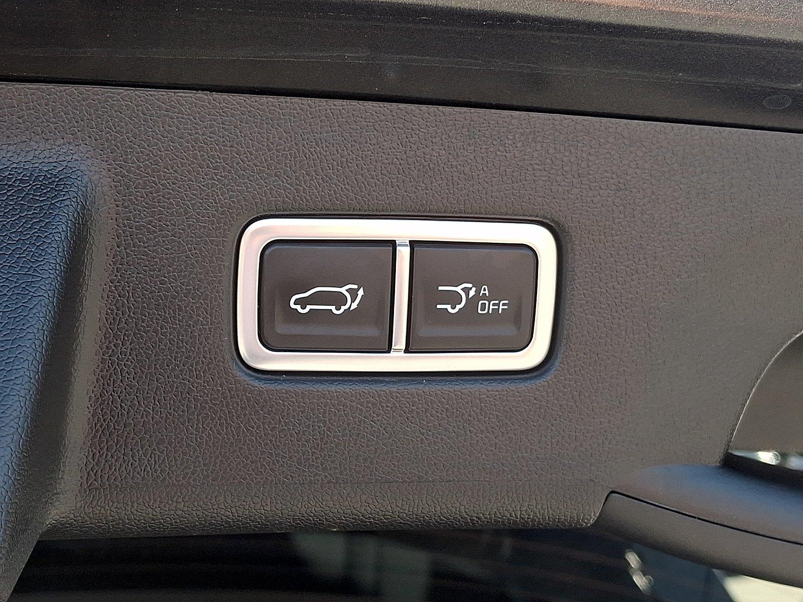Used 2025 Kia Sorento Hybrid SUV
