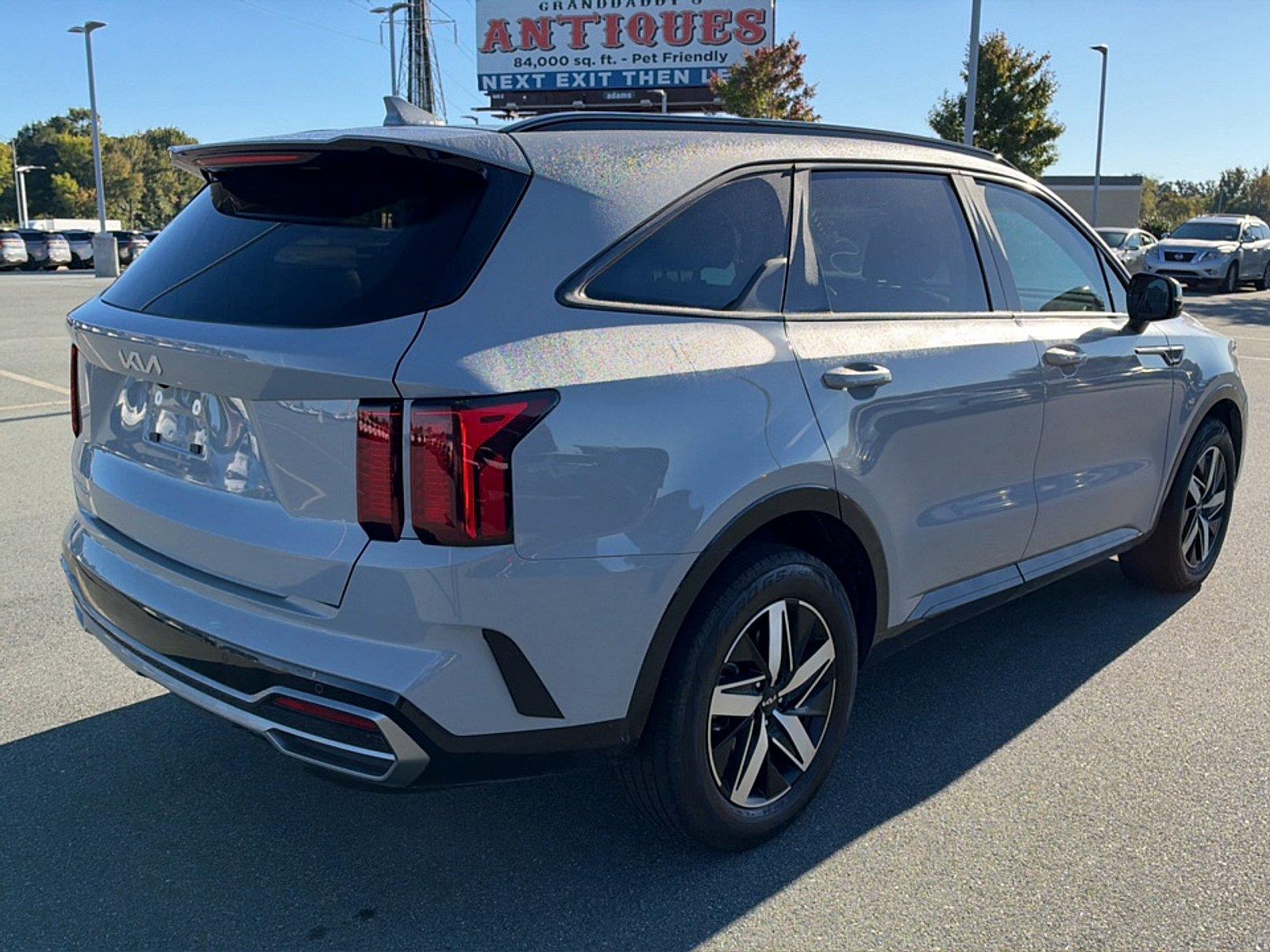 Used 2023 Kia Sorento SUV