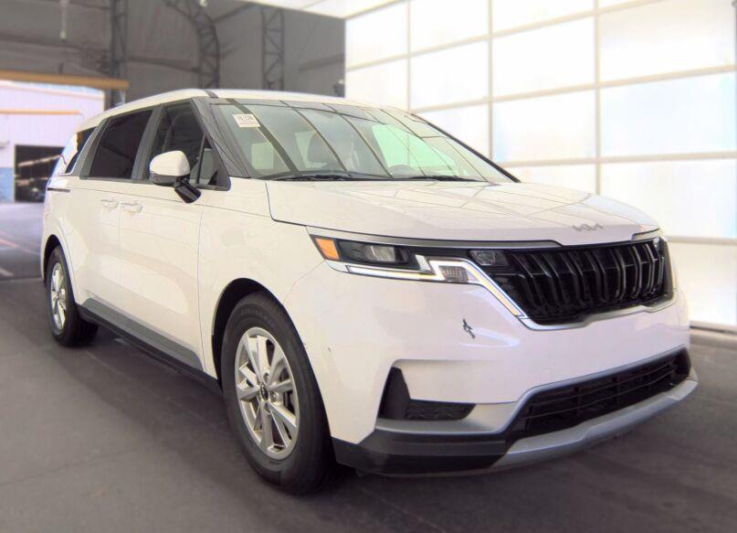 Snow White Pearl 2022 Kia Carnival Minivan Front-Wheel Drive Automatic
