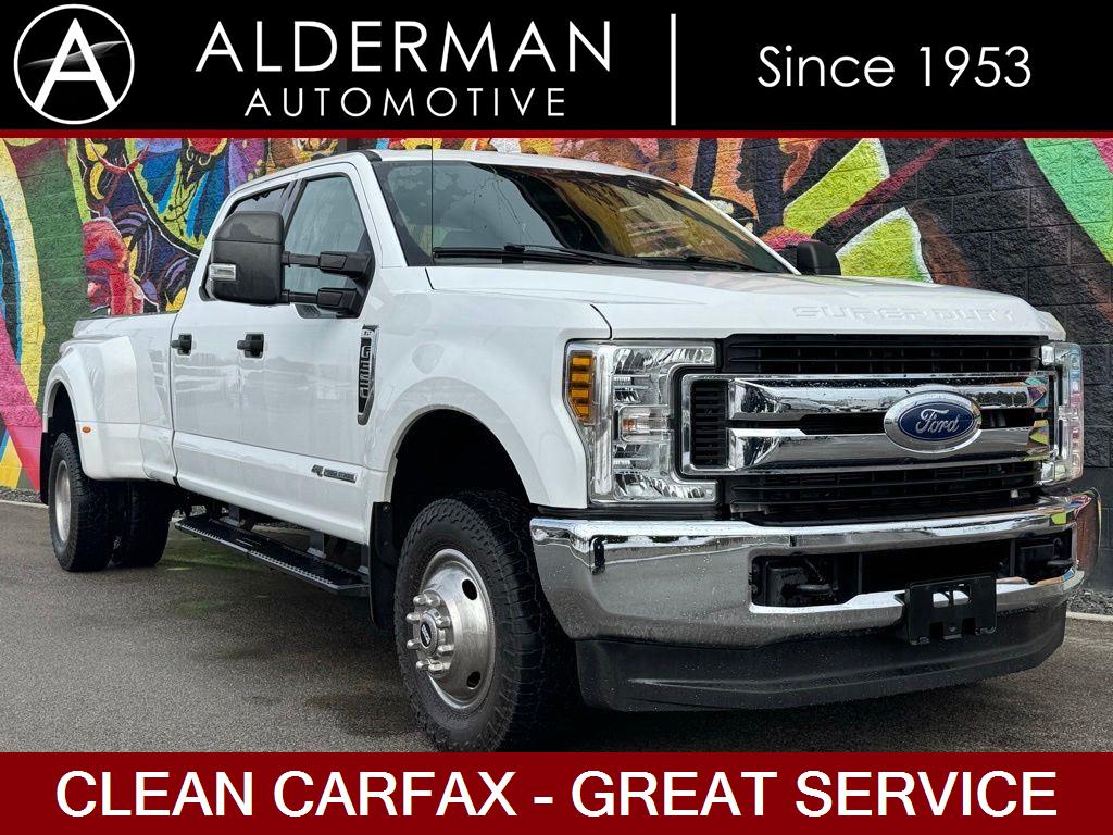Oxford White 2018 Ford F-350 Super Duty XLT Crew Cab LB DRW 4WD Pickup Truck Four-Wheel Drive 6-Speed Automatic