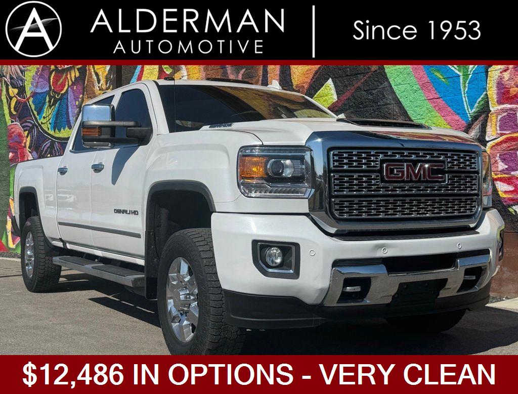 White Frost Tricoat 2018 GMC Sierra 3500HD Denali Crew Cab LB DRW 4WD Pickup Truck Four-Wheel Drive 6-Speed Automatic