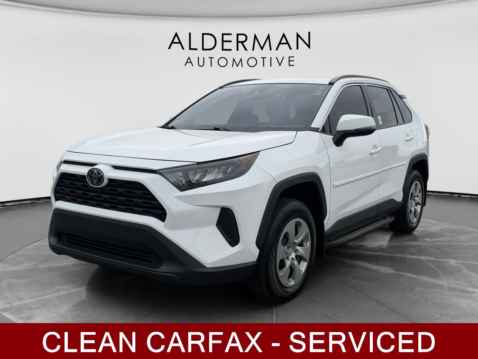 Super White 2019 Toyota RAV4 LE FWD SUV / Crossover Front-Wheel Drive 8-Speed Automatic
