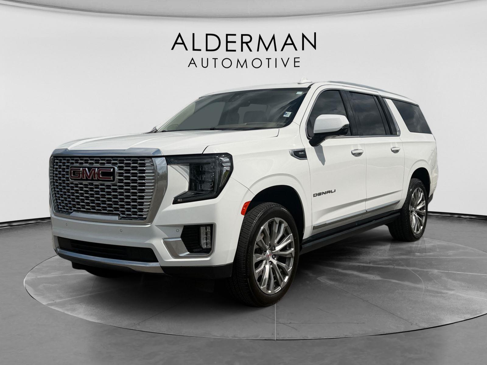 Summit White 2022 GMC Yukon XL Denali RWD SUV / Crossover 4X2 Automatic